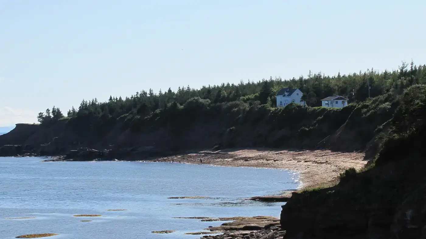 Beach Point Coast, Prince Edward Island (471031) (9447846917)
