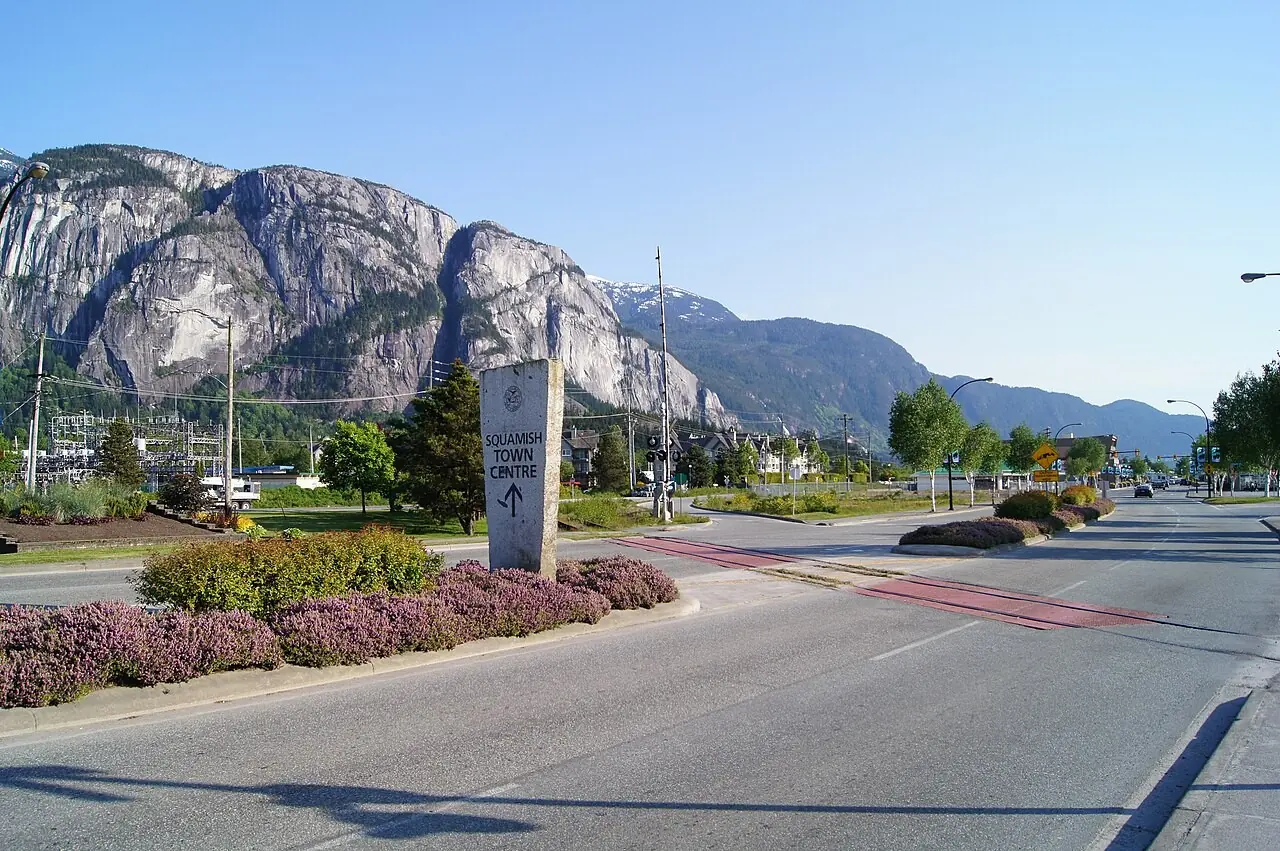 Road into Squamish with the Stawamus Chief behind