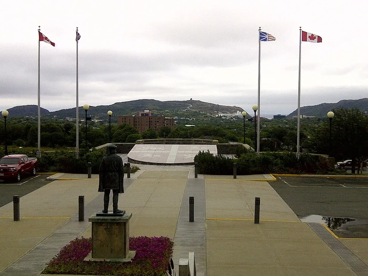 Statue of John Cabot and the shield of Newfoundland and Labrador at the Confederation Building